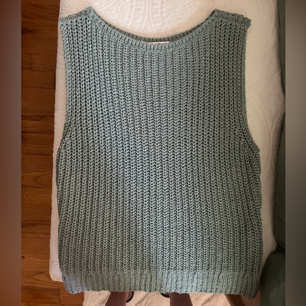 Abercrombie & Fitch Knit Sleeveless Sweater Top
